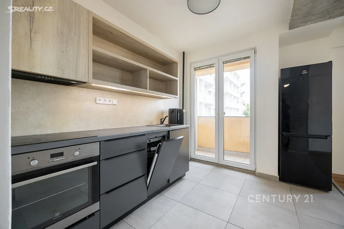 Pronájem bytu 2+kk 51 m², Výstavní