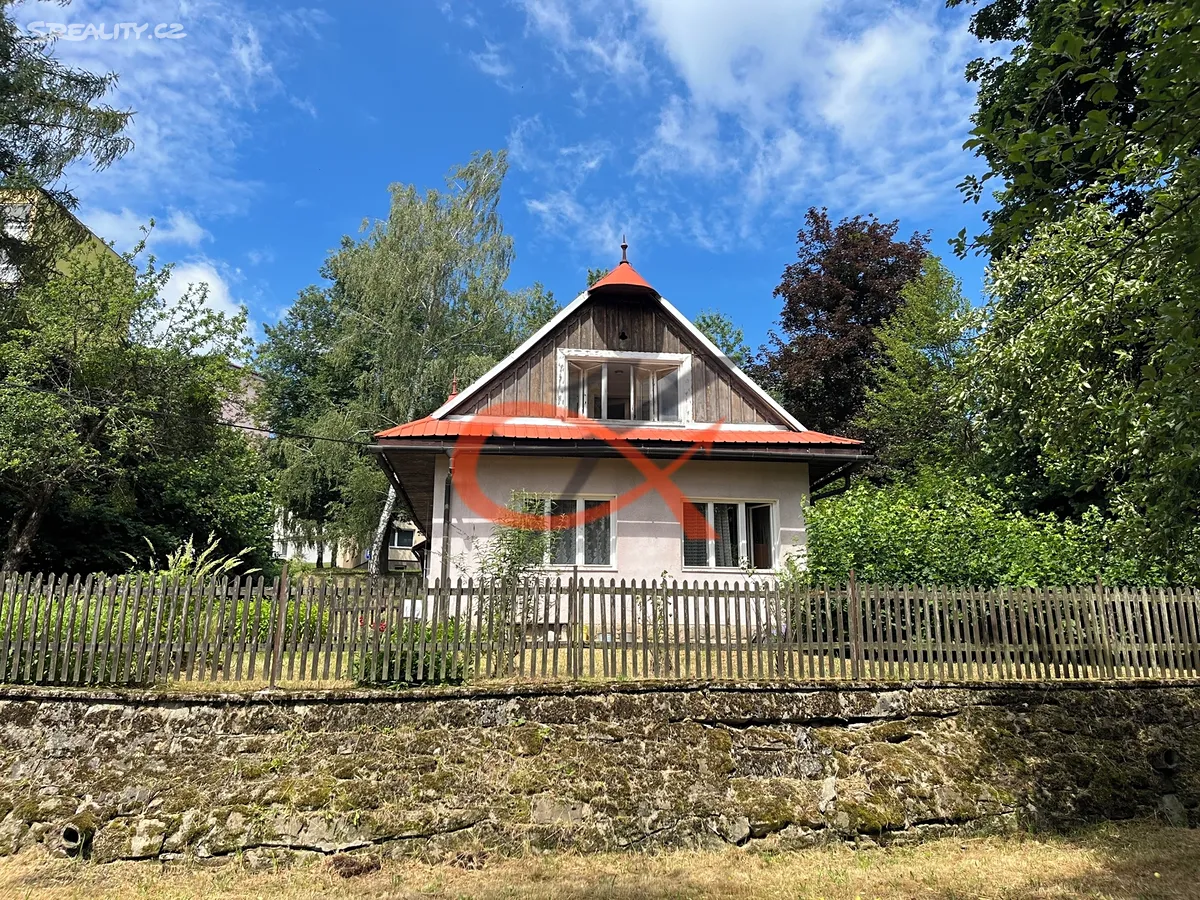 Prodej rodinného domu 120 m², pozemek 2026 m², Rožnov pod Radhoštěm