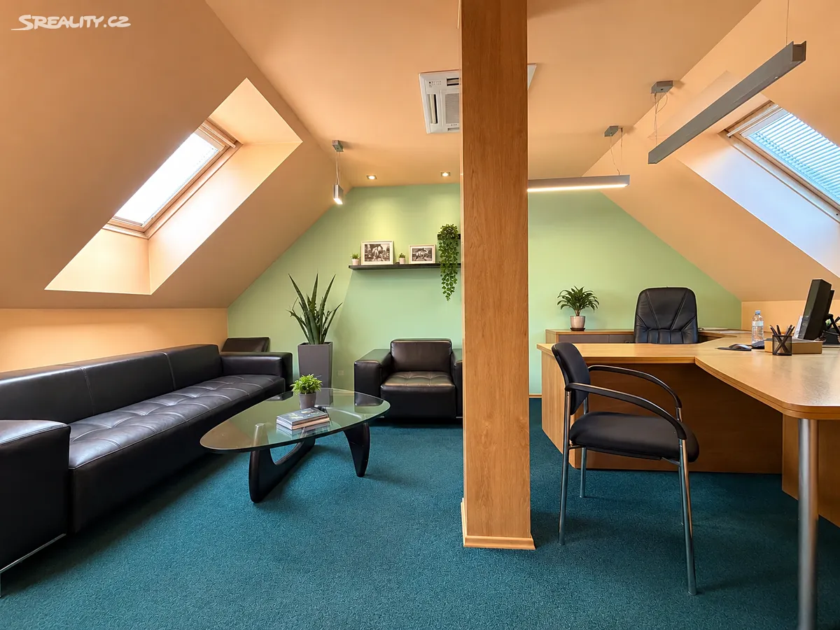 Pronájem kanceláře 62 m², Praha