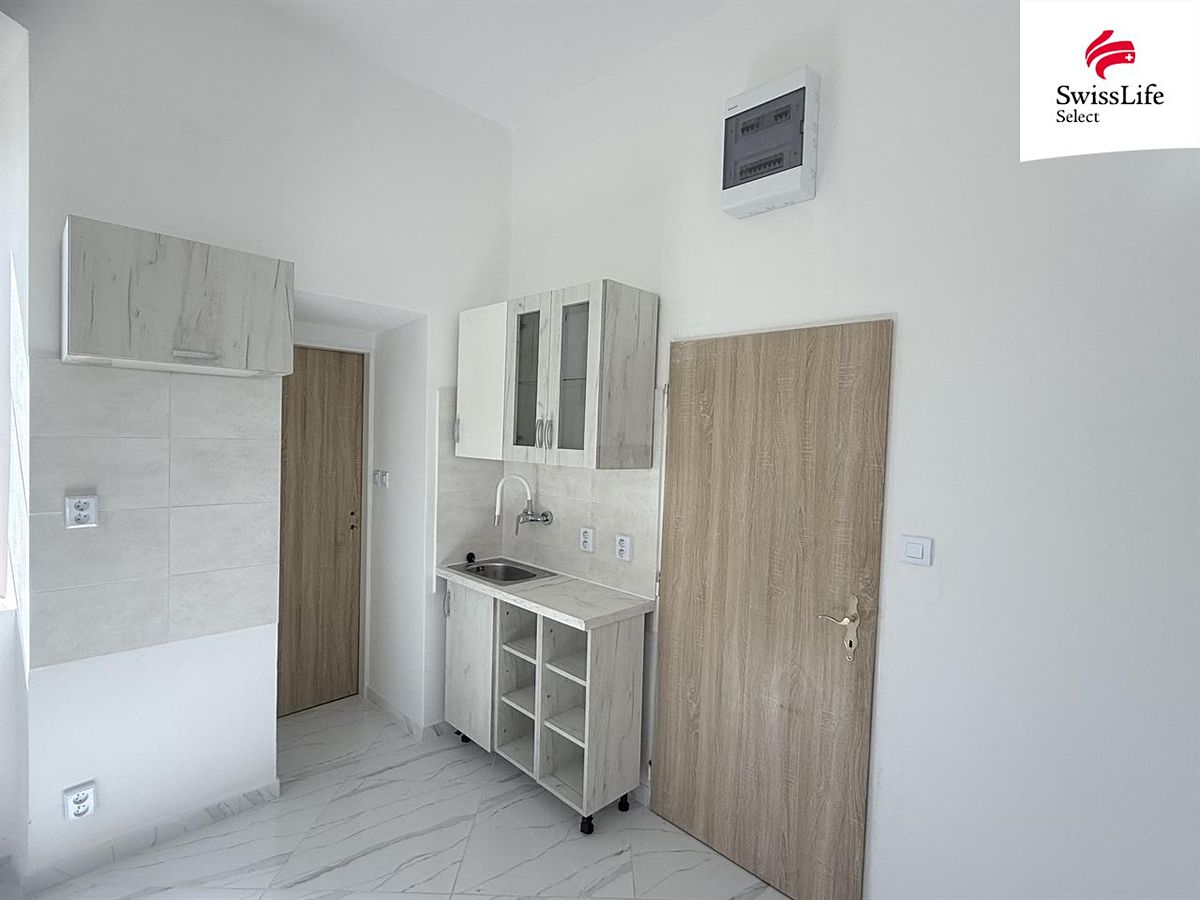 Pronájem bytu 1+kk 25 m² – fotografie 2