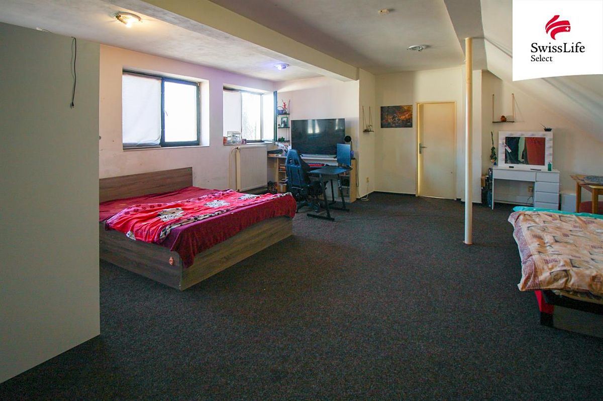 Prodej rodinného domu 190 m², pozemek 117 m² – fotografie 3