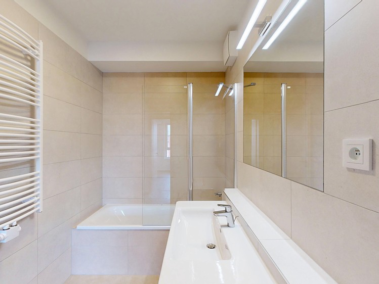 Pronájem bytu 4+kk, 93 m² (8 z 15)
