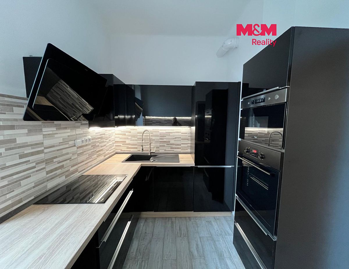 Pronájem bytu 1+1 41 m²