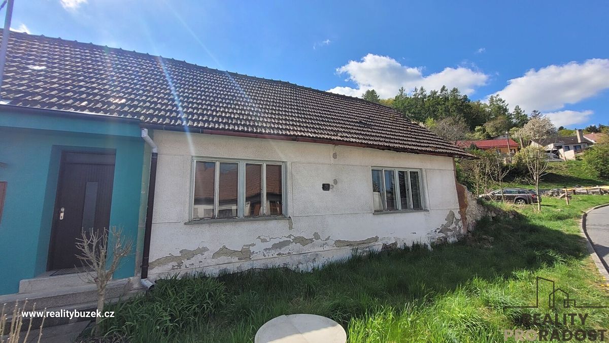 Prodej stavebního pozemku 675 m² – fotografie 3
