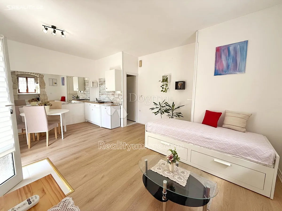 Prodej bytu 1+kk 25 m² - Widok 2