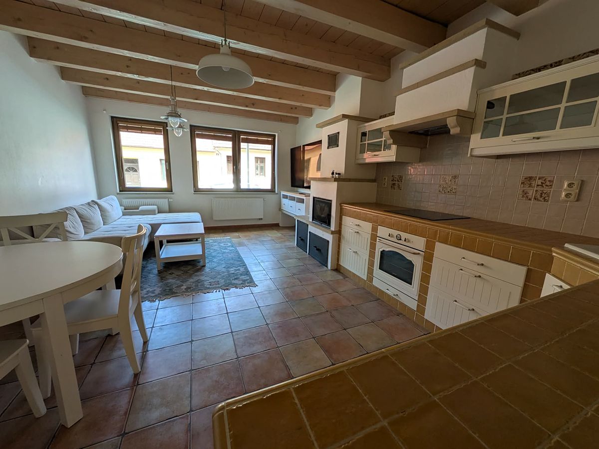 Pronájem bytu 4+kk 110 m²