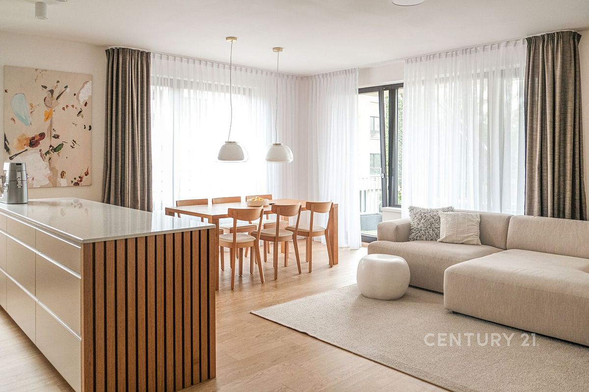 Pronájem bytu 3+kk 86 m²