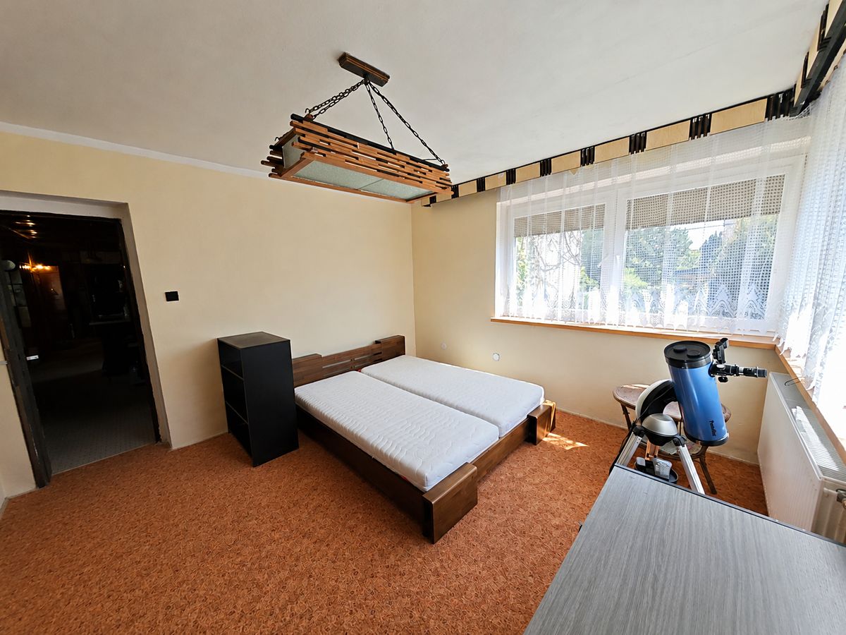 Prodej rodinného domu 240 m², pozemek 661 m² – fotografie 5