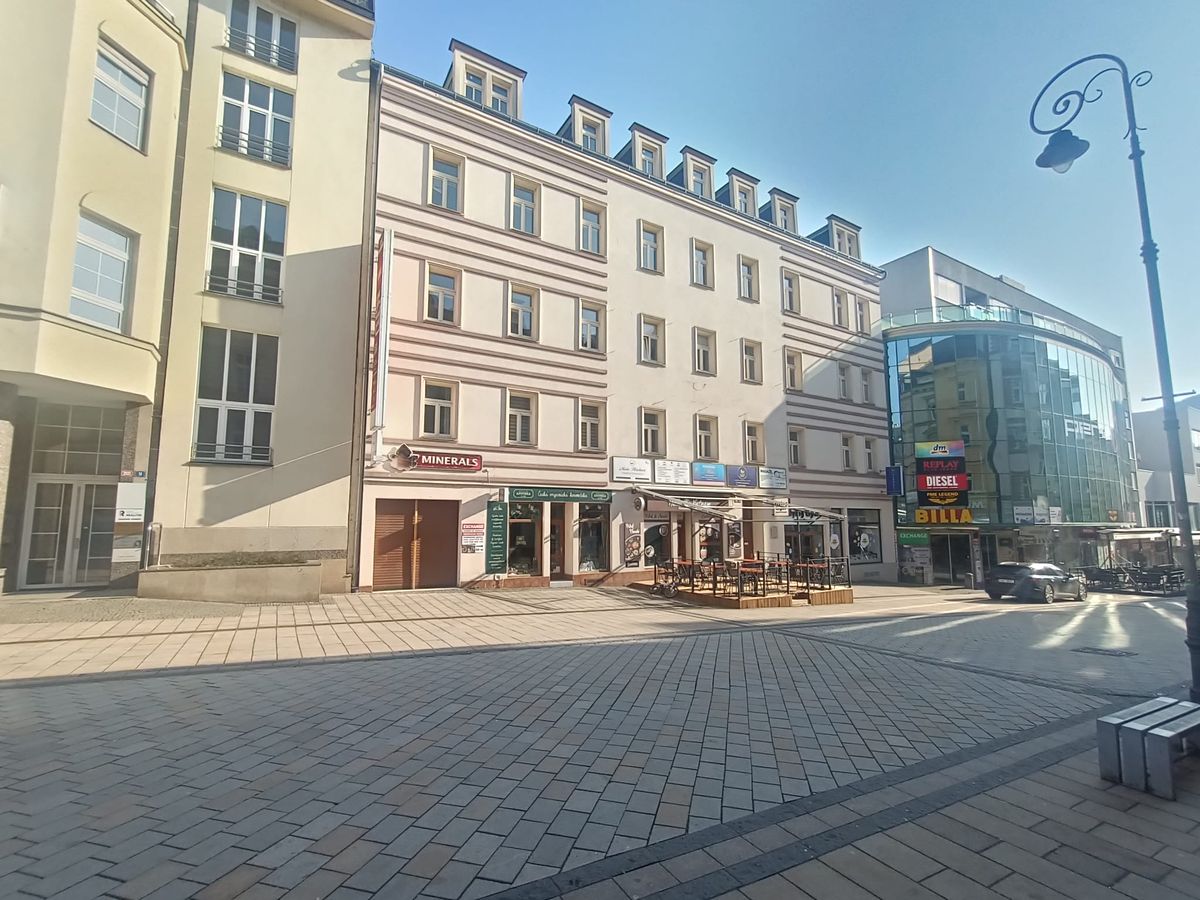 Pronájem bytu 2+kk 81 m² – fotografie 2
