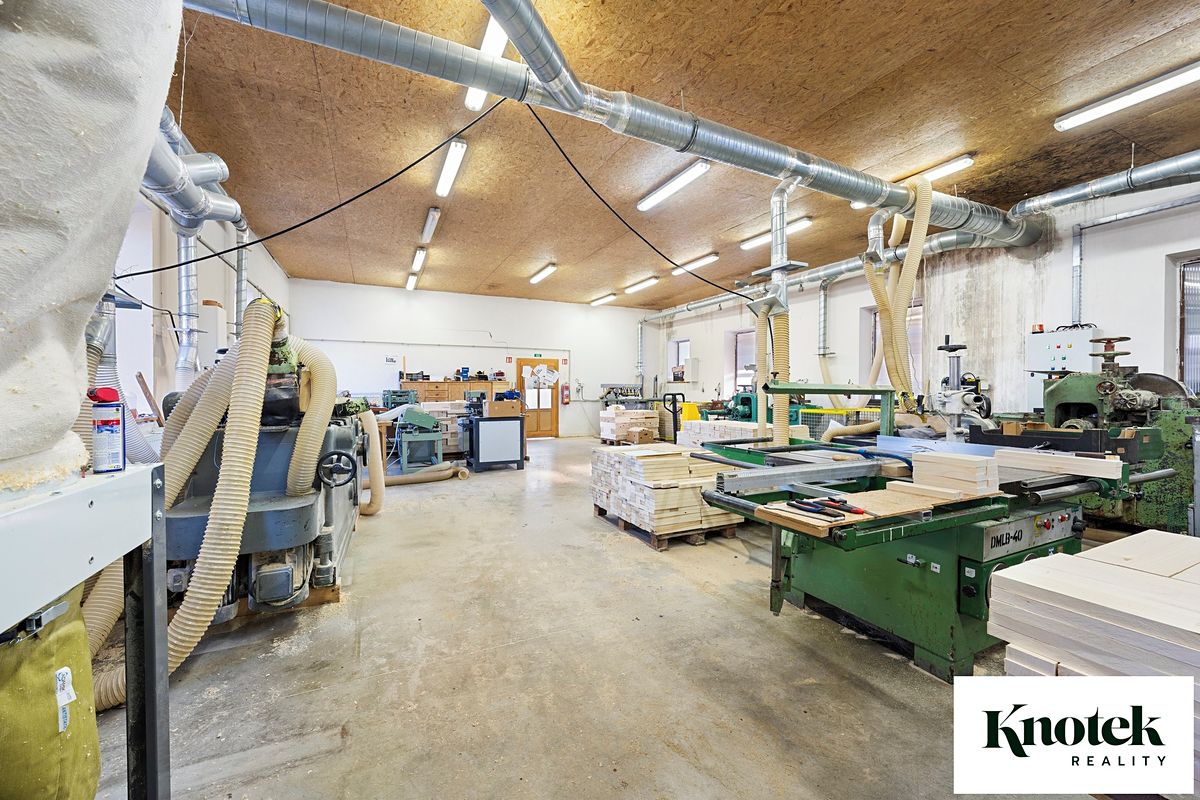 Prodej skladového prostoru 479 m² – fotografie 2