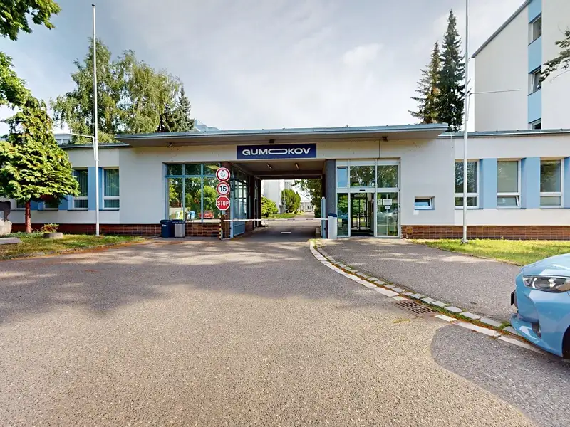 Pronájem kanceláře 110 m², Hradec Králové – náhled fotky 1