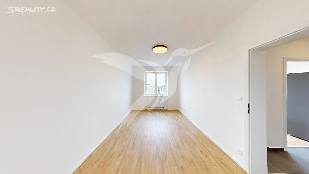 Pronájem bytu 2+kk 46 m² – pohled 2