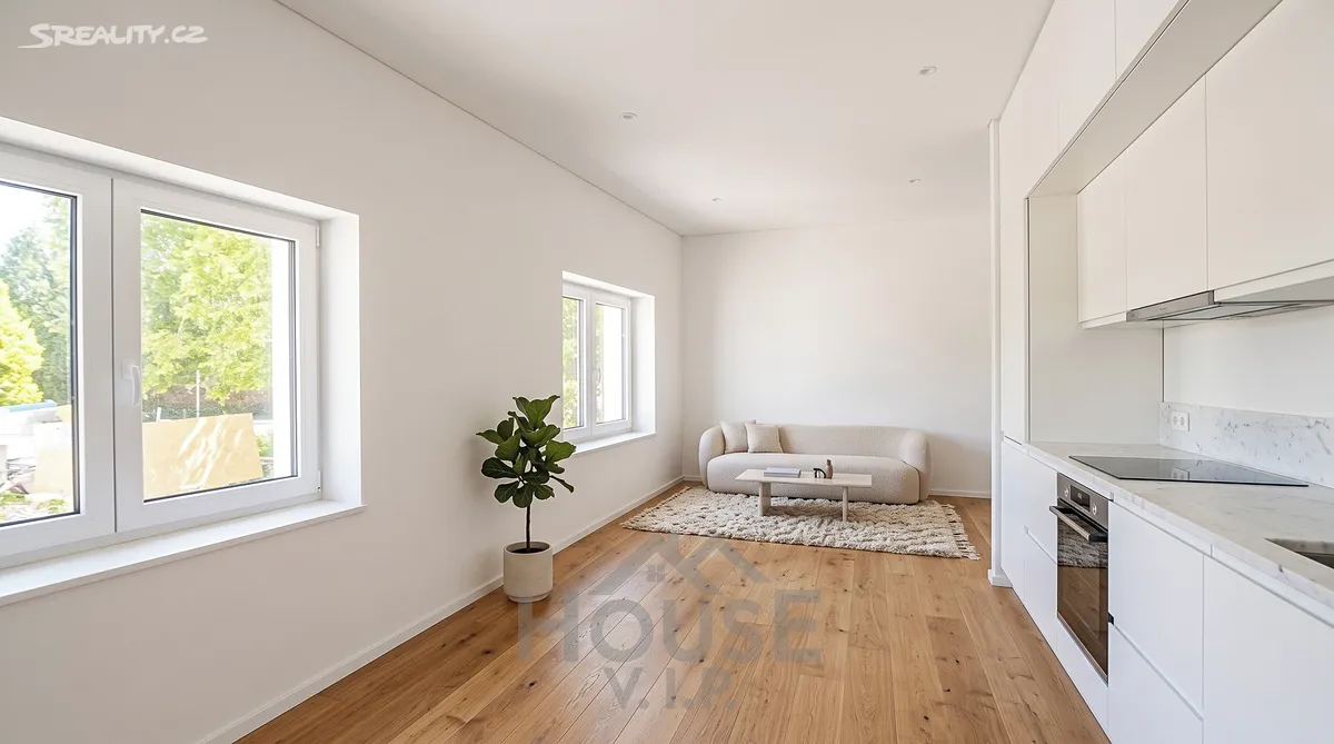 Prodej bytu 2+kk 65 m², Nučice