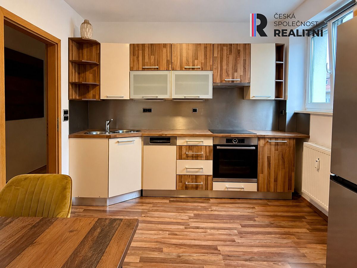 Pronájem bytu 2+1 57 m²