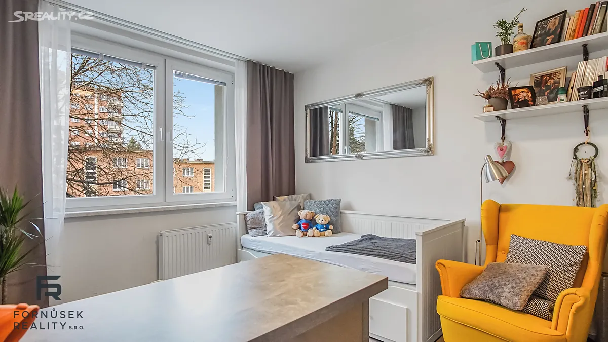 Pronájem bytu 1+kk 25 m² – pohled 3