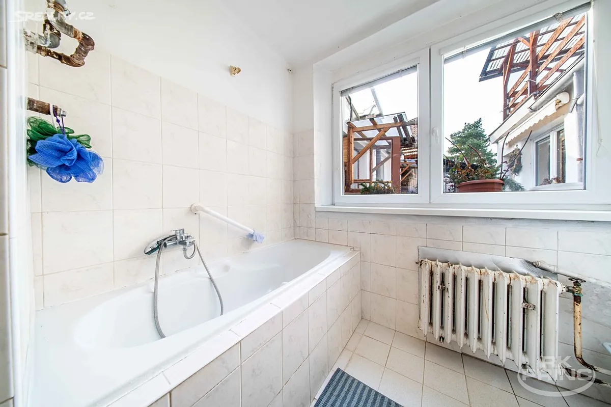 Prodej rodinného domu 140 m², pozemek 322 m² – pohled 4