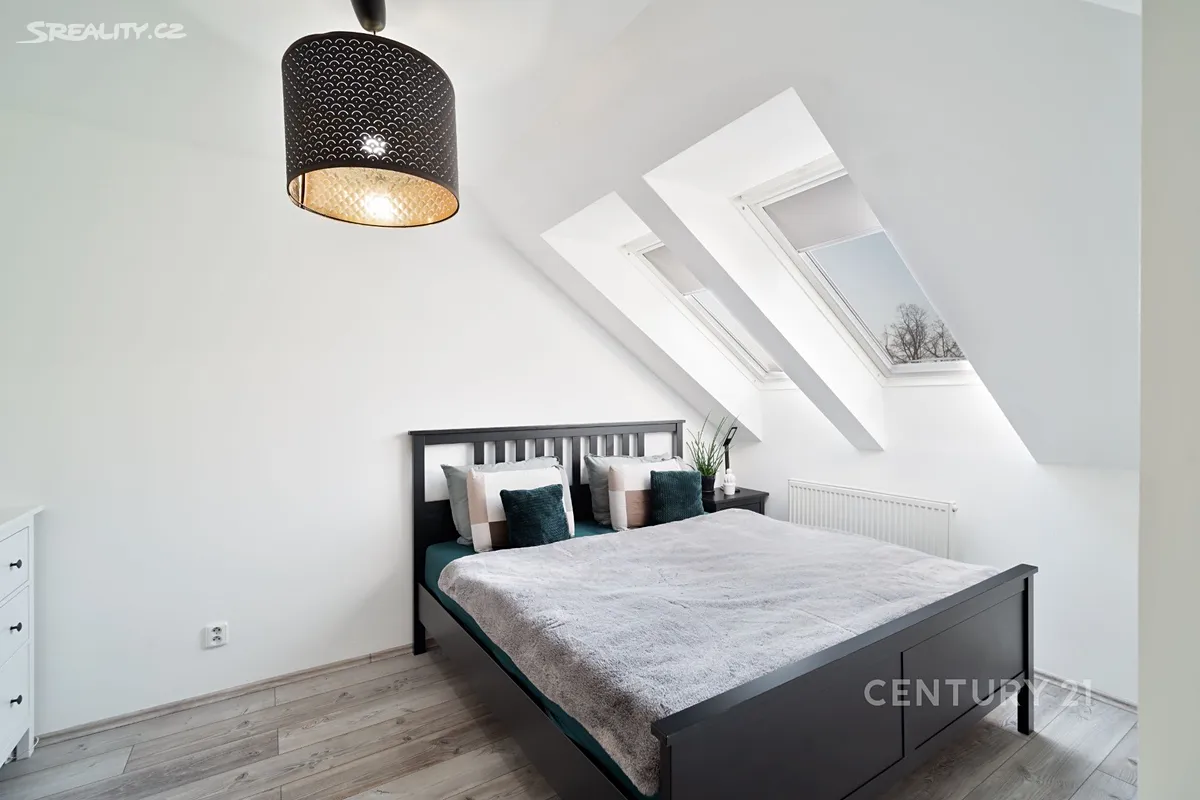 Pronájem bytu 2+kk 57 m² – pohled 6