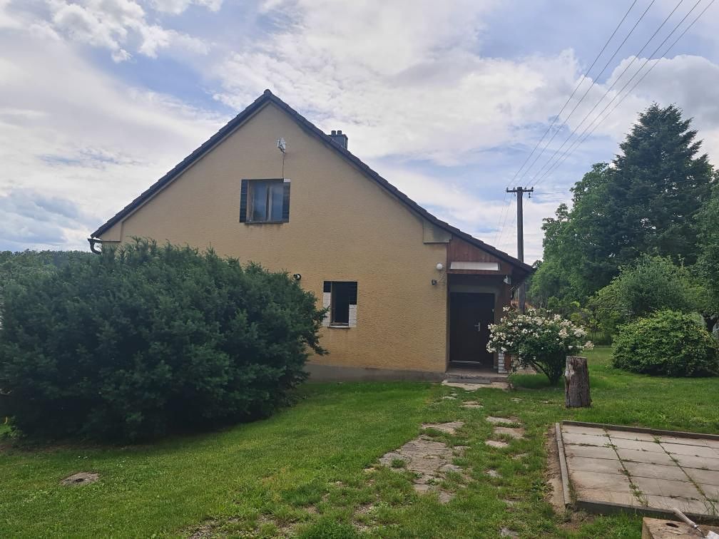 Prodej rodinného domu 117 m², pozemek 3547 m²