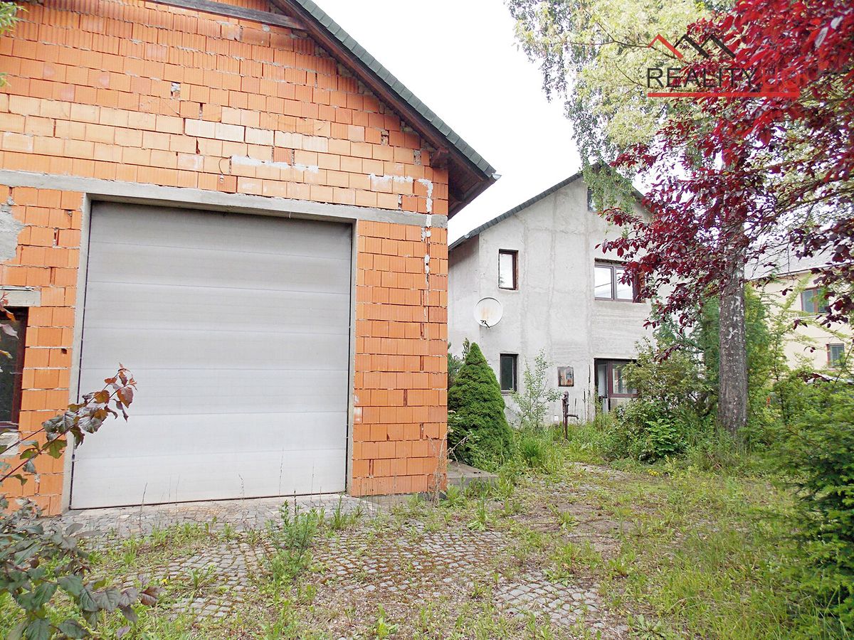 Prodej rodinného domu 190 m², pozemek 1970 m² – fotografie 2