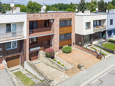 Prodej  rodinného domu 259 m², pozemek 808 m²
