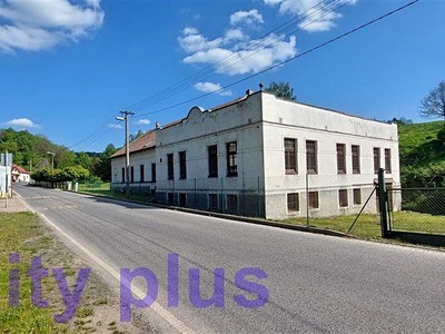 Prodej výrobní haly, prostoru 900 m²