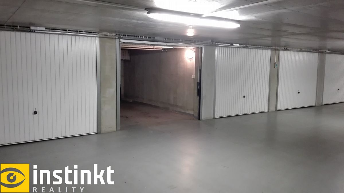 Pronájem garáže 16 m²