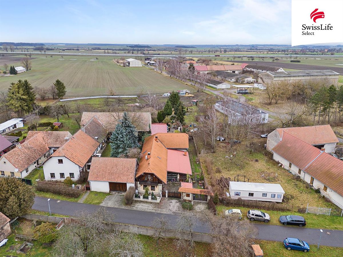 Prodej rodinného domu 133 m², pozemek 1195 m² – fotografie 3