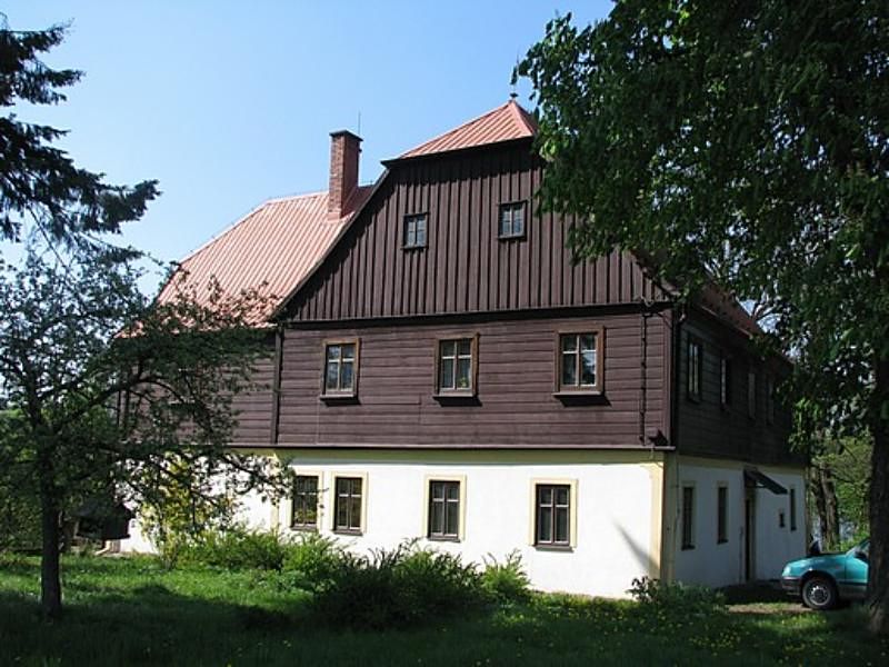 Prodej vícegeneračního domu 1646 m², pozemek 6734 m² – fotografie 4