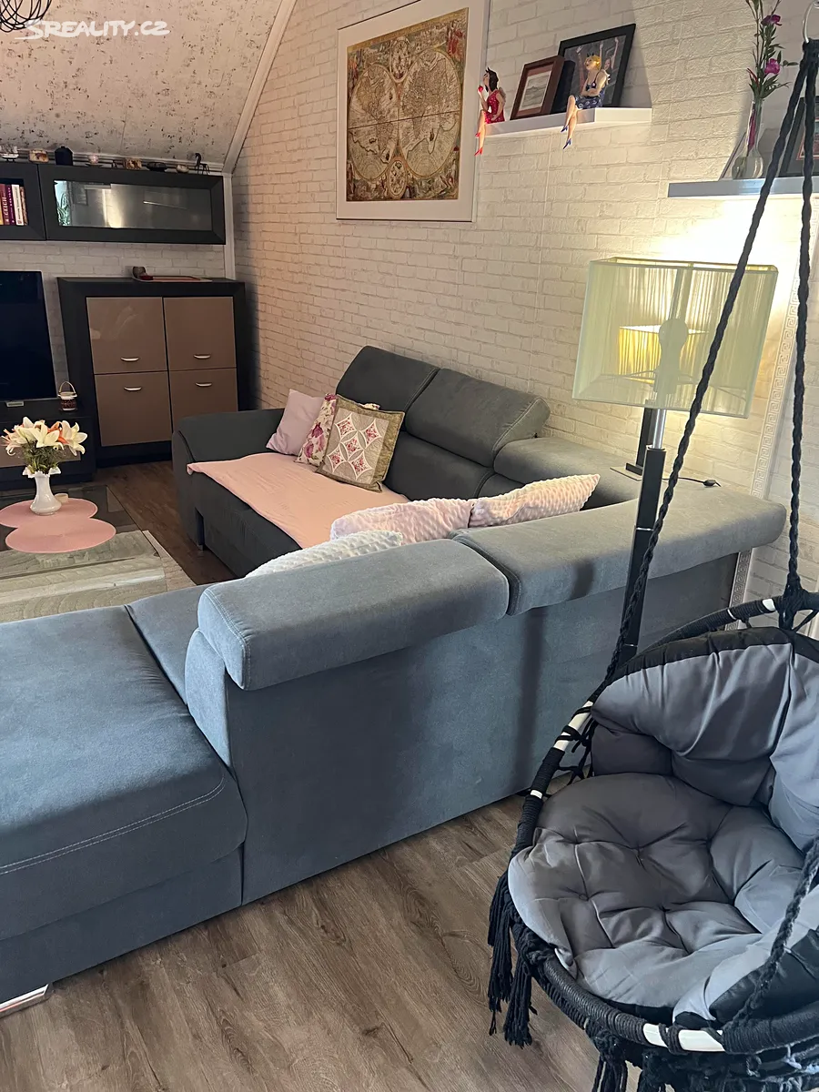 Pronájem bytu 3+kk 76 m² – pohled 2