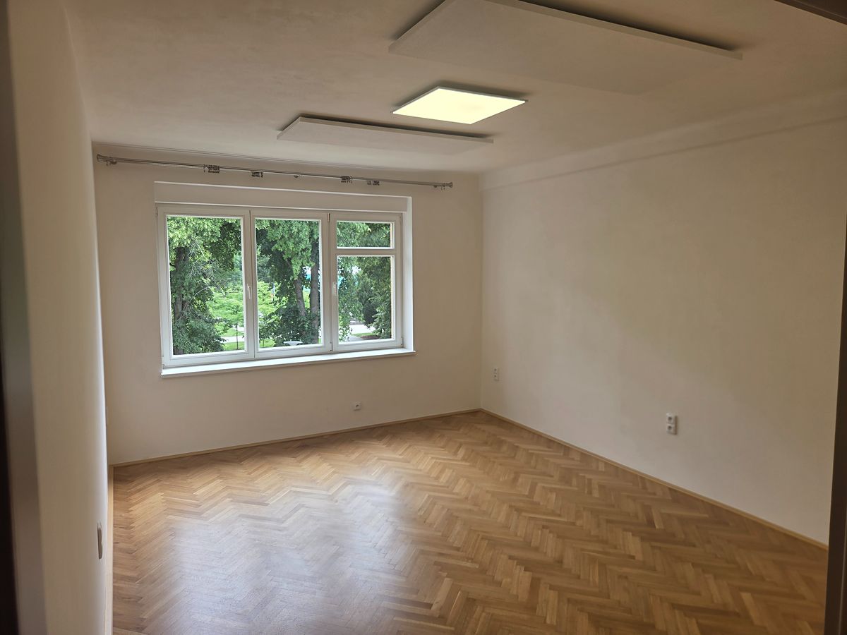 Pronájem bytu 2+1 66 m² – fotografie 2