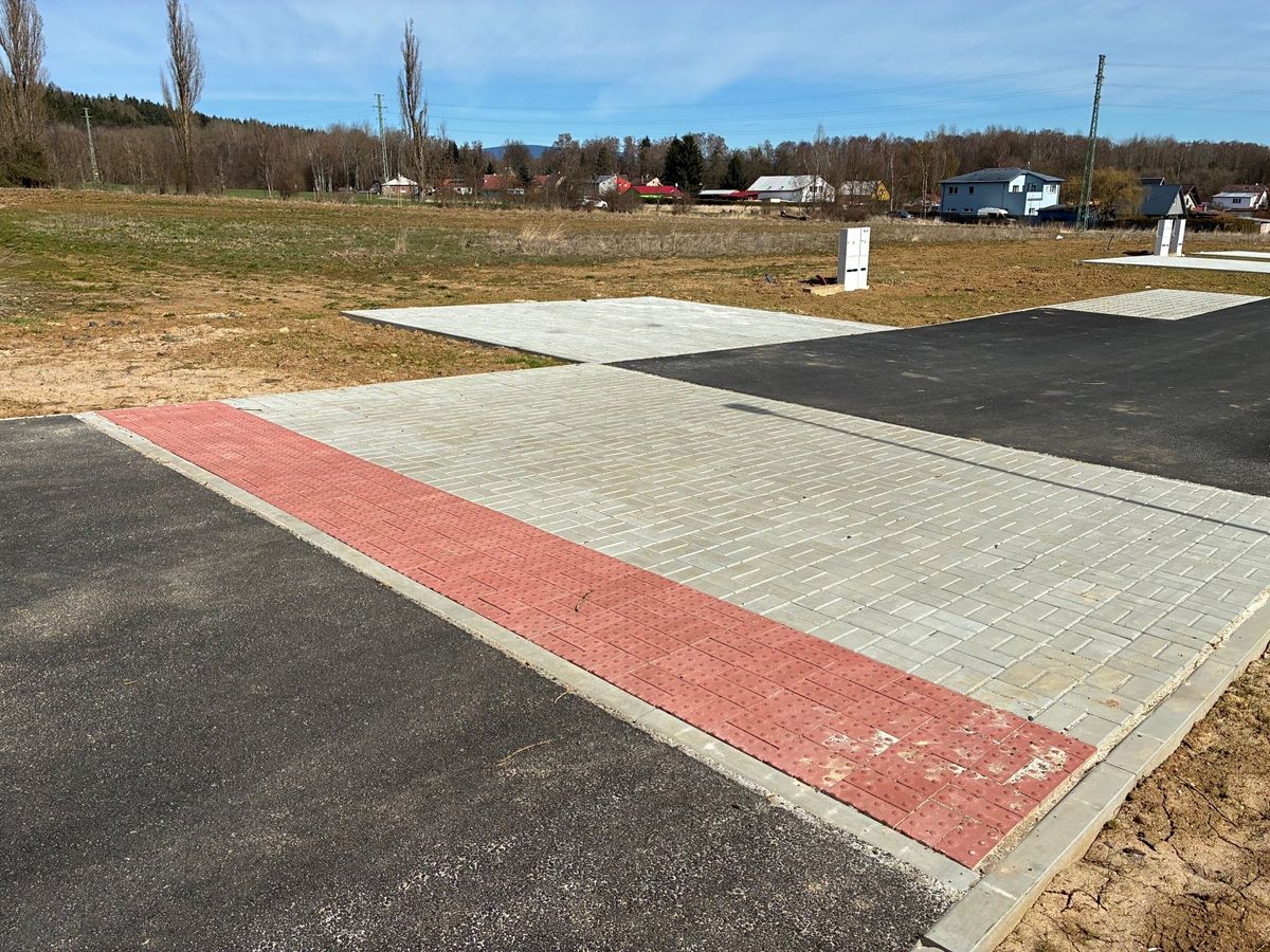 Prodej stavebního pozemku 880 m² – fotografie 5