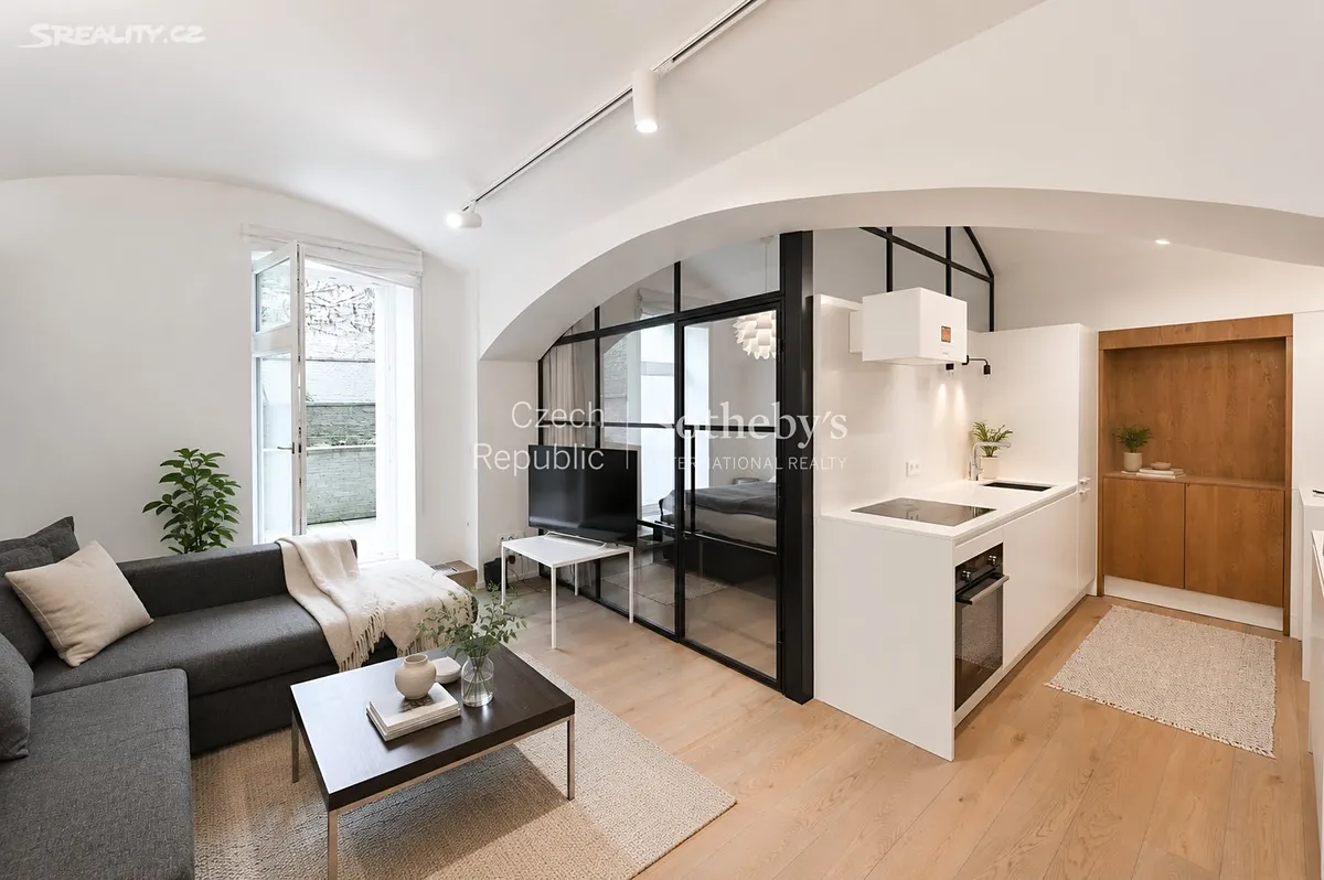 Pronájem bytu 2+kk 50 m², Praha