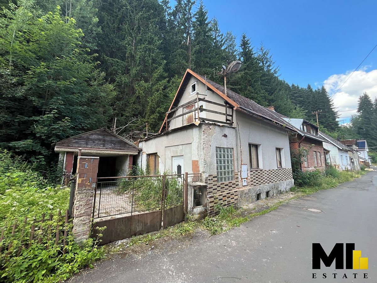 Prodej rodinného domu 146 m², pozemek 176 m² – fotografie 2