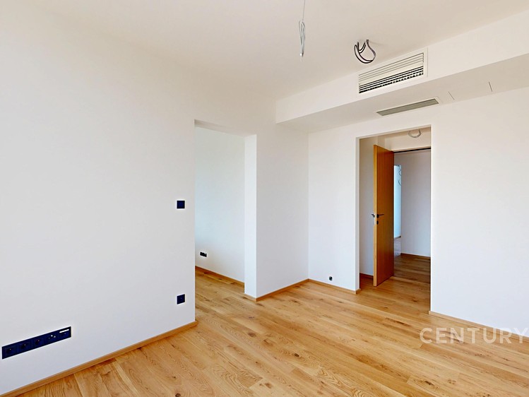 Prodej bytu 5+kk, 236 m² (22 z 35)
