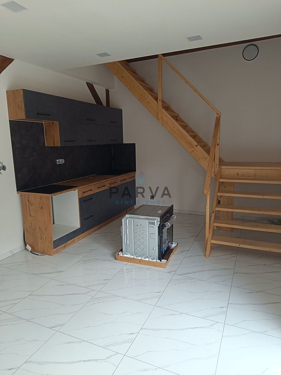 Pronájem rodinného domu 42 m², pozemek 42 m² – fotografie 3