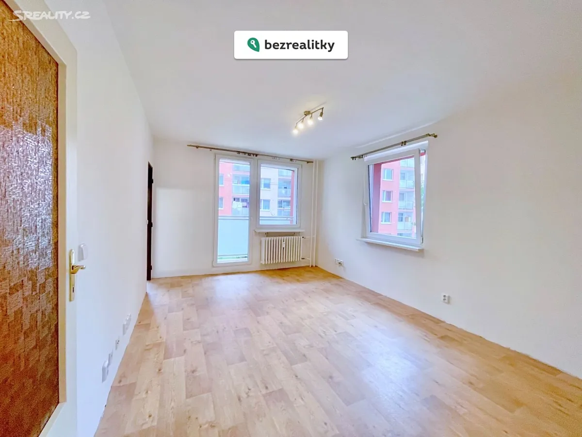 Prodej bytu 1+1 34 m² – pohled 2