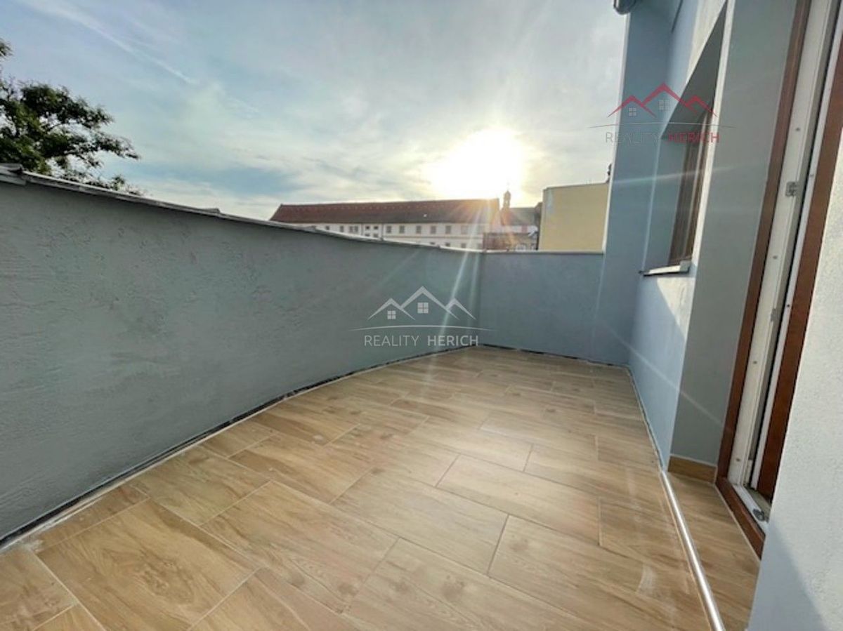 Pronájem bytu 1+1 43 m² – fotografie 3