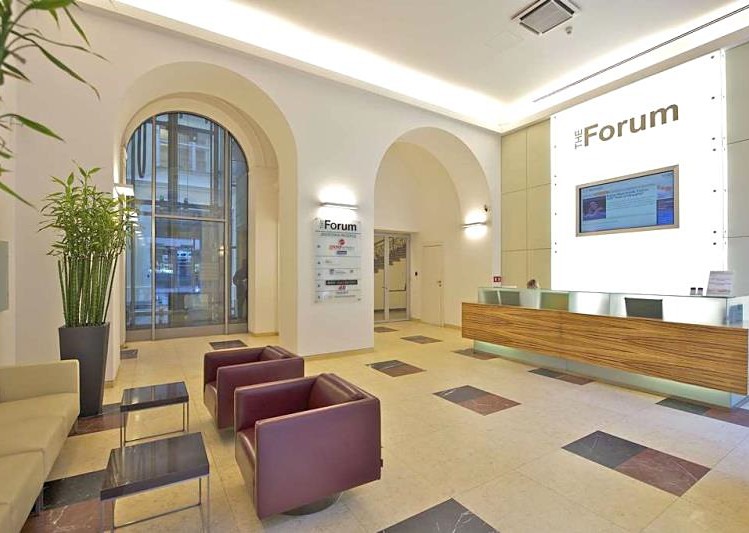 Pronájem komerčního prostoru, 465 m² (2 z 9)