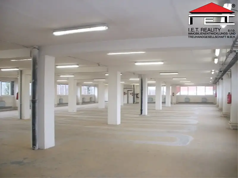Pronájem skladového prostoru 456 m², Praha – náhled fotky 1
