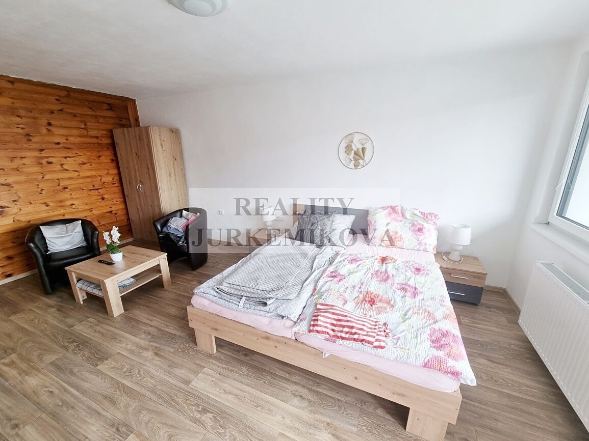 Prodej vícegeneračního domu 200 m², pozemek 447 m² – fotografie 4