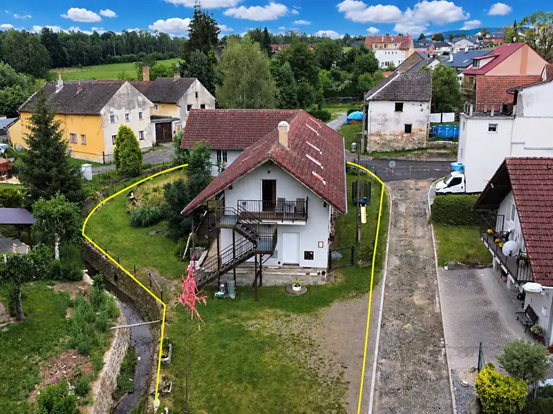 Prodej rodinného domu 225 m², pozemek 902 m², Dolní Dvořiště – náhled fotky 2