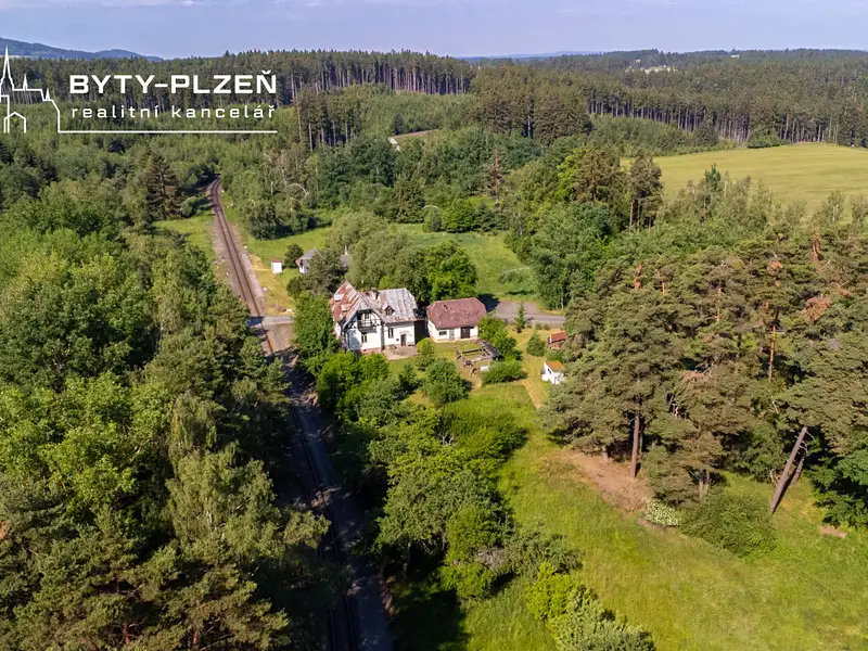Prodej rodinného domu 120 m², pozemek 1280 m², Toužim – náhled fotky 1