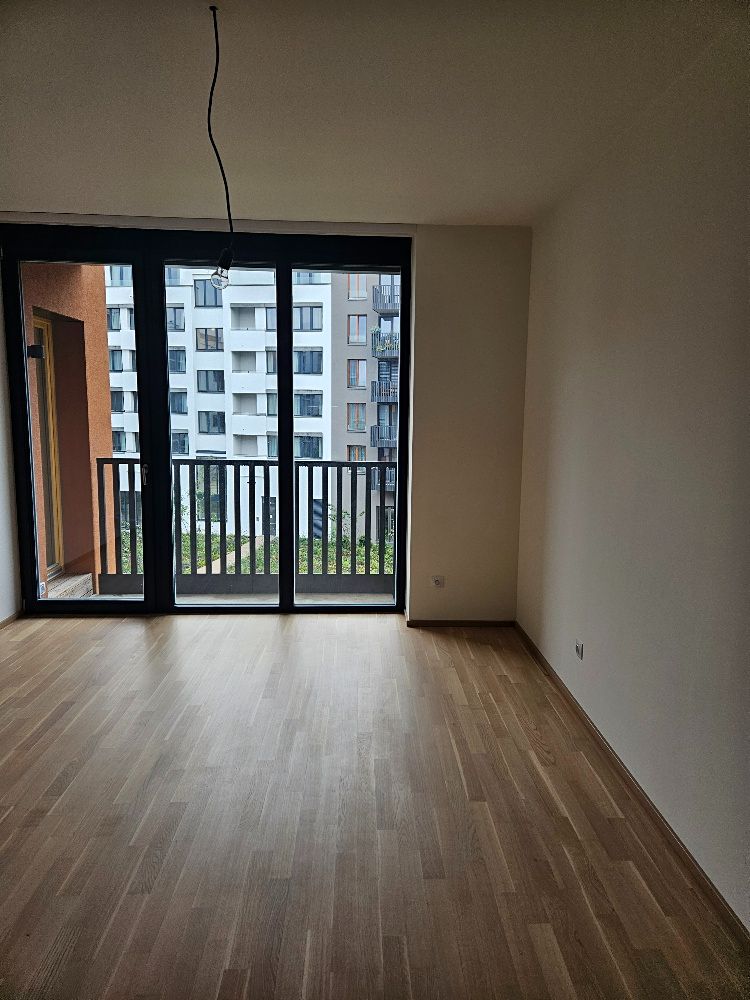 Pronájem bytu 2+kk 55 m² – fotografie 2