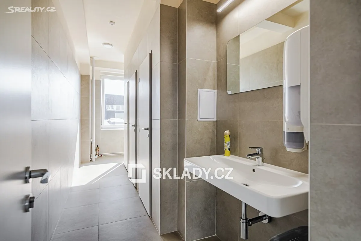 Pronájem kanceláře 30 m² – pohled 6