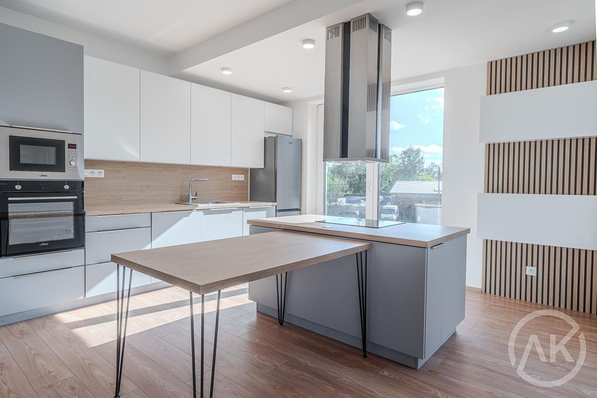 Pronájem bytu 3+kk 86 m²