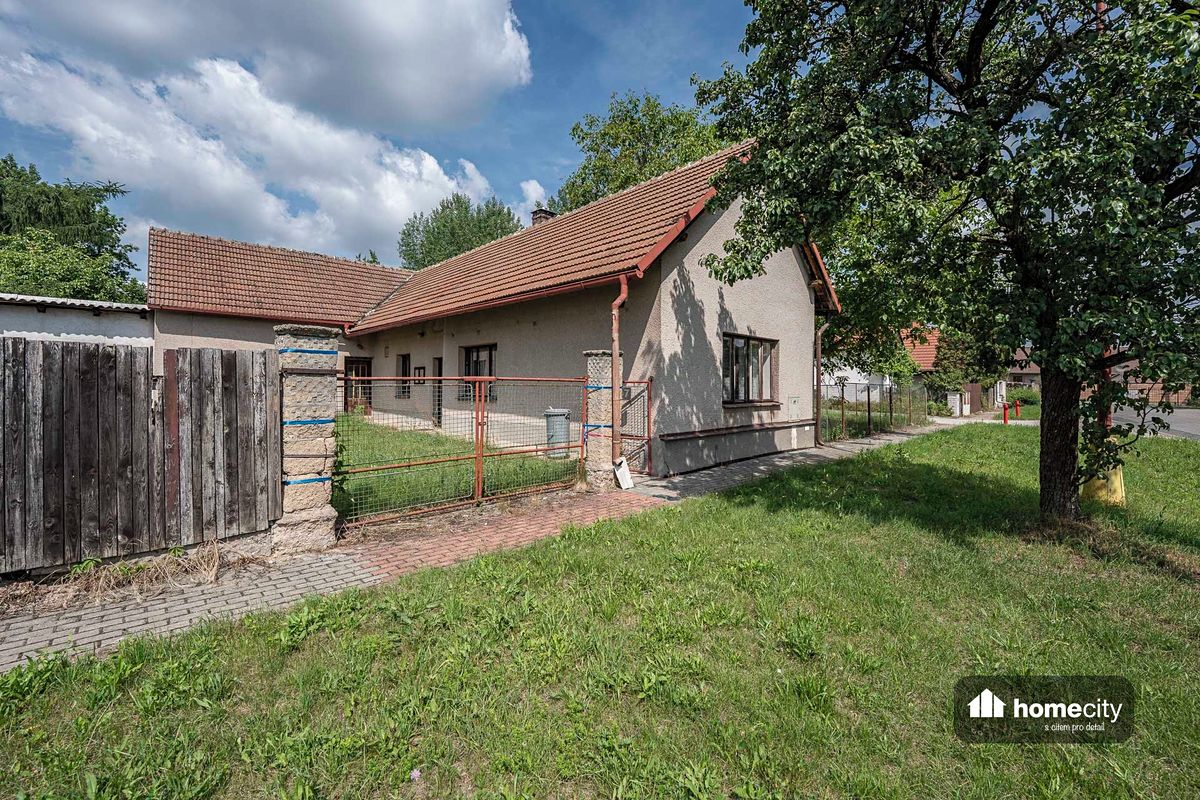 Prodej rodinného domu 56 m², pozemek 634 m² – fotografie 2