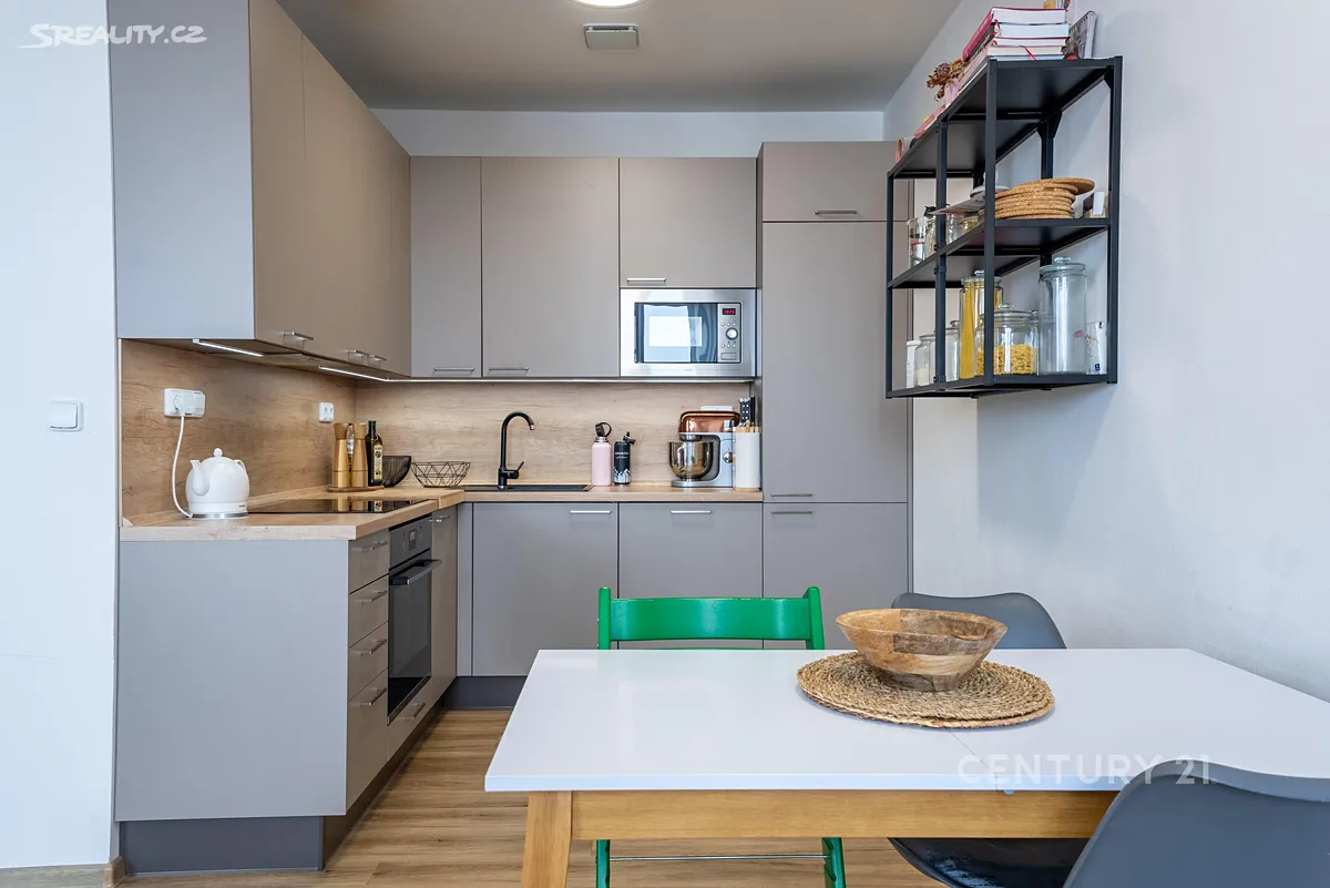 Pronájem bytu 2+kk 81 m², Opava