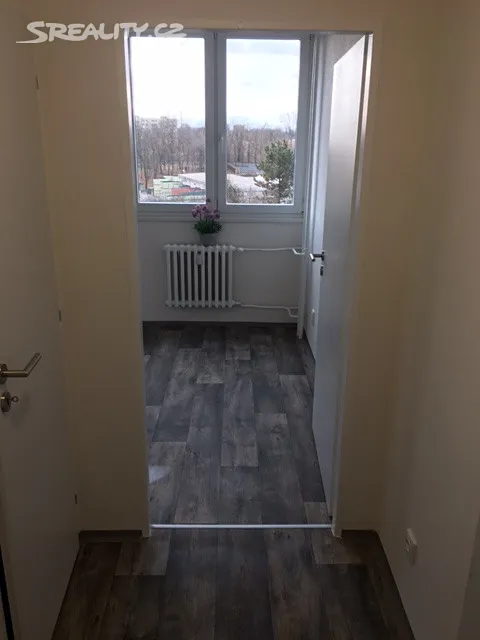 Pronájem bytu 1+1 36 m² - Więcej