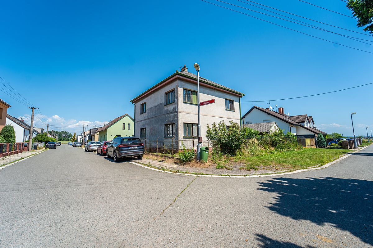 Prodej rodinného domu 250 m², pozemek 408 m² – fotografie 3