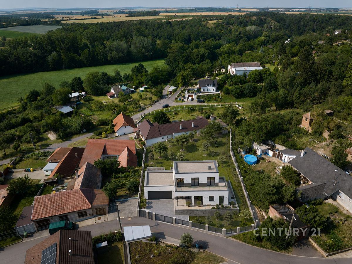 Prodej stavebního pozemku 854 m² – fotografie 3